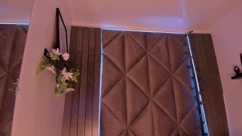 S A B R I N A  online show from 10, 10, 2025