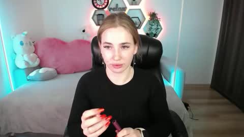 Snapshot of sabrinviolet chatting on 27, 4, 2026 Sabrina Violet online show from 27, 4, 2026