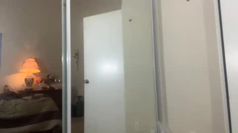 Snapshot of sackskincreamer chatting on 6, 10, 2025 R online show from 6, 10, 2025