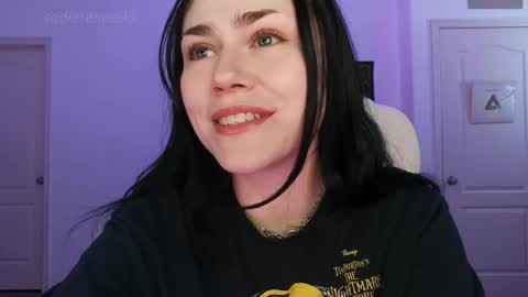 Snapshot of sadierenee96 chatting on 9, 10, 2025 Sadie Renee  online show from 9, 10, 2025