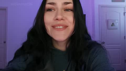 Snapshot of sadierenee96 chatting on 13, 10, 2025 Sadie Renee  online show from 13, 10, 2025