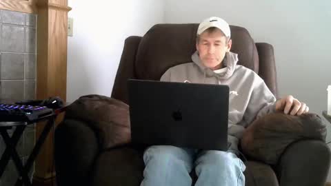 Snapshot of sae1900 chatting on 1, 12, 2025 sae1900 online show from 1, 12, 2025