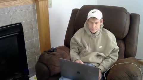 Snapshot of sae1900 chatting on 3, 12, 2025 sae1900 online show from 3, 12, 2025