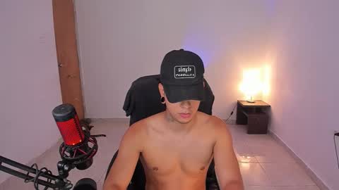 saenz_hotx online show from 21, 10, 2025