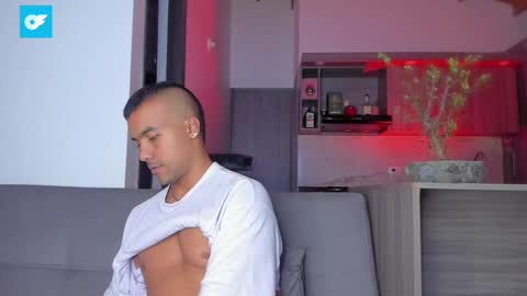 Snapshot of sag_1998 chatting on 28, 2, 2025 Sag online show from 28, 2, 2025