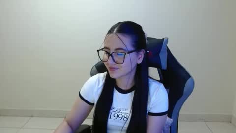 Sahaliefox  online show from 8, 1, 2026