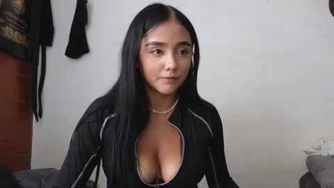 Sahara y Thiago online show from 26, 1, 2025