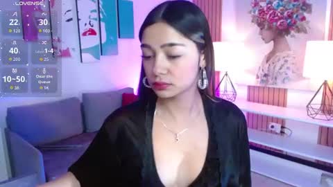 Hailey jonnes online show from 5, 7, 2026