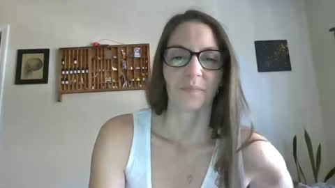 Lelo online show from 7, 1, 2025