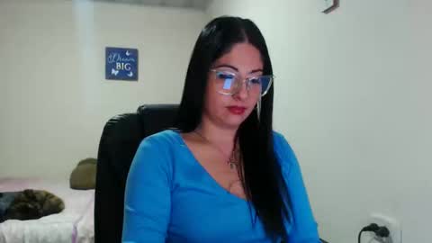 Karina online show from 28, 2, 2025