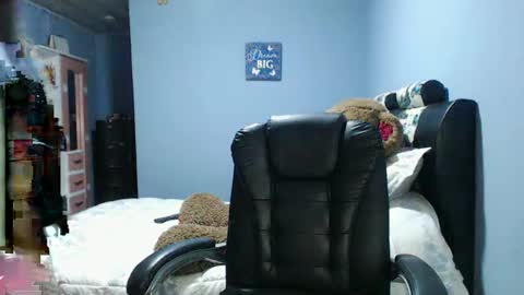 Karina online show from 16, 4, 2026