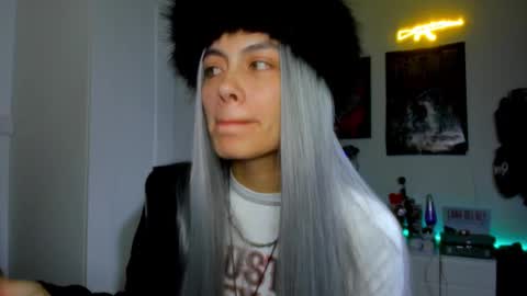    online show from 30, 1, 2025