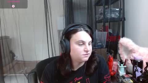 Snapshot of salacious_bunny chatting on 6, 2, 2026 salacious_bunny online show from 6, 2, 2026