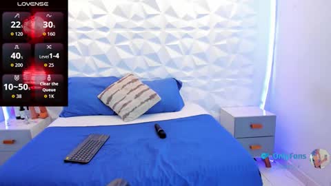 salem_rose01 online show from 9, 9, 2025