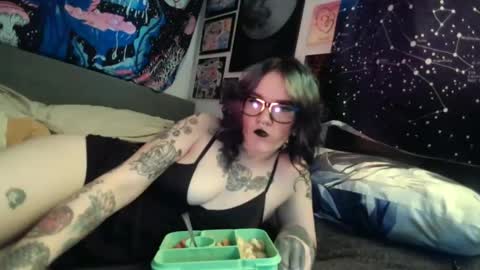 salemsslut online show from 13, 12, 2024