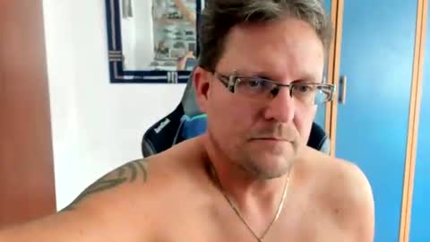 Snapshot of salichris chatting on 23, 7, 2026 salichris online show from 23, 7, 2026