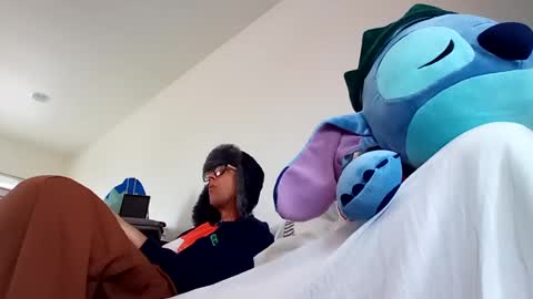 salis1981 online show from 2, 2, 2025