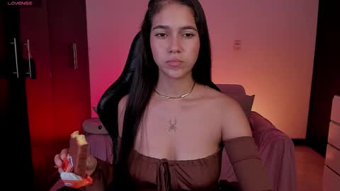 Snapshot of sallye__ chatting on 5, 10, 2025 Sallye online show from 5, 10, 2025