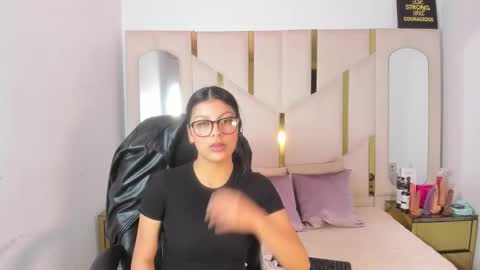 salmaportman_ online show from 17, 1, 2026