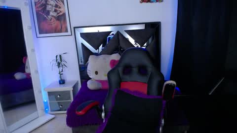 SALO HOT online show from 8, 4, 2026