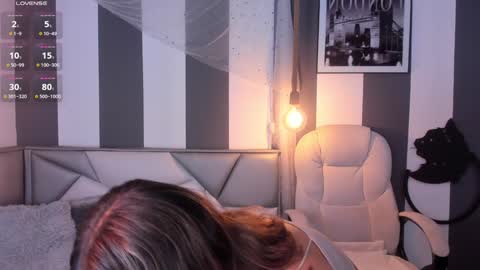 salome__evans online show from 9, 1, 2025