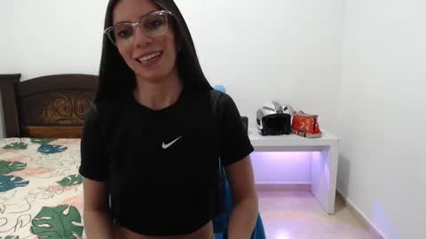 Snapshot of salome_sweet4_ chatting on 25, 2, 2025 salome online show from 25, 2, 2025