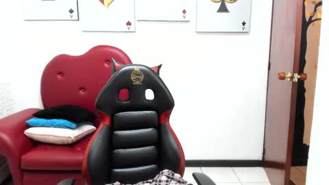 Salomee diazz online show from 12, 9, 2025