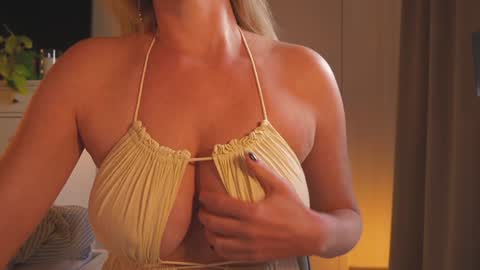 IsaBella-  online show from 20, 3, 2026