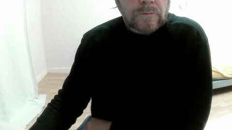 Snapshot of saltimbanquier chatting on 17, 9, 2025 Saltimbanquier Salt ou Banquier online show from 17, 9, 2025