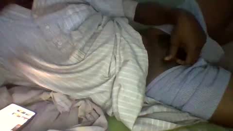 Snapshot of sam223382879 chatting on 6, 1, 2025 sam223382879 online show from 6, 1, 2025