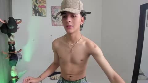 Snapshot of sam__cute chatting on 6, 1, 2025 sam__cute online show from 6, 1, 2025