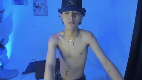 Snapshot of sam__cute chatting on 8, 1, 2025 sam__cute online show from 8, 1, 2025