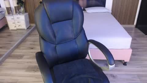 SAM MANSON online show from 20, 10, 2025