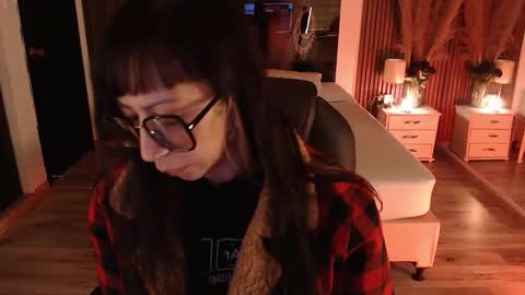 SAM MANSON online show from 7, 2, 2026