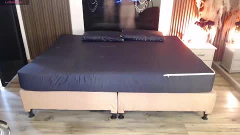 SAM MANSON online show from 27, 5, 2026