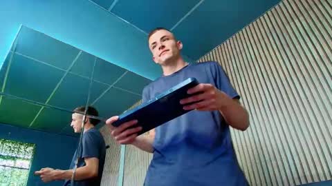 Sam Vega online show from 10, 9, 2025