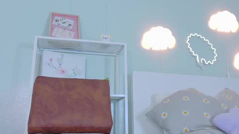   online show from 1, 11, 2025