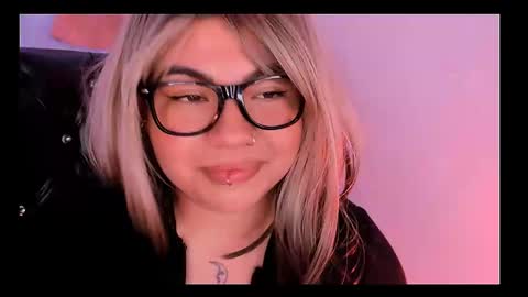 Snapshot of samanta_cutee1 chatting on 28, 2, 2025 SAMANTA online show from 28, 2, 2025