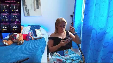 Samanta Stone online show from 11, 12, 2024