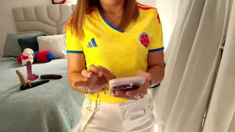 Snapshot of samanta_stone69 chatting on 7, 7, 2026 Samanta Stone online show from 7, 7, 2026