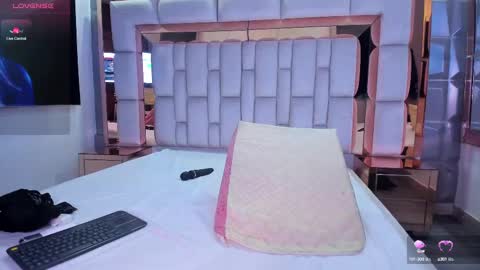 S A M A N T A   online show from 15, 2, 2025