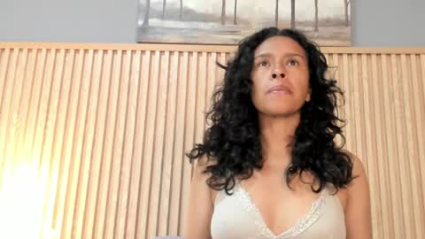 Snapshot of samantha_duart3 chatting on 2, 5, 2026 samantha_duart3 online show from 2, 5, 2026