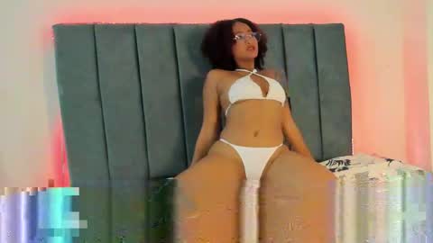 Snapshot of samantha_ebony01 chatting on 12, 5, 2026 SAMANTHA online show from 12, 5, 2026