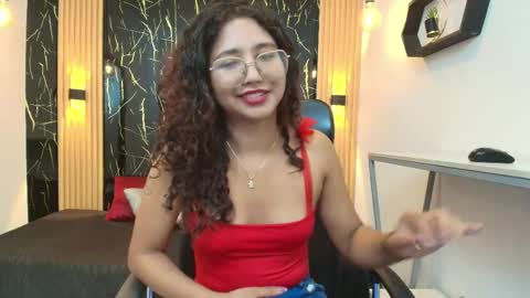Snapshot of samantha_fox8 chatting on 18, 5, 2026 online show from 18, 5, 2026