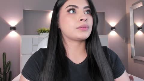  Samanthaa online show from 5, 2, 2025