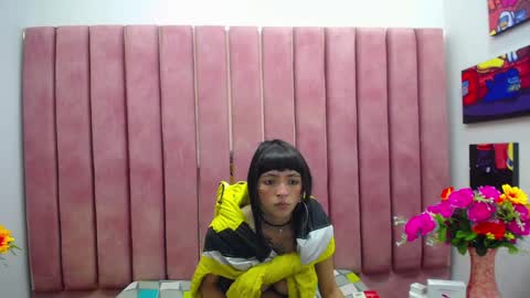 Samantha Smitth online show from 9, 1, 2025