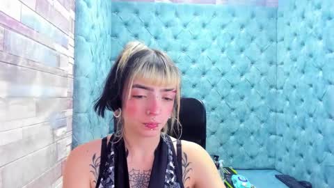 Snapshot of samanthaa_smitth chatting on 4, 2, 2026 Samantha Smitth online show from 4, 2, 2026