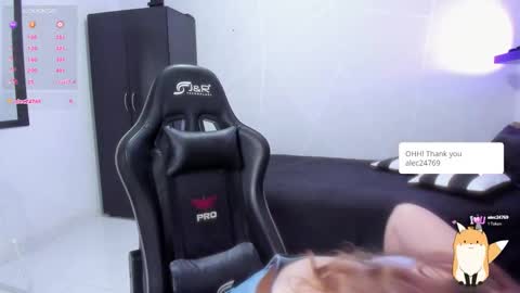 Samantha samy online show from 3, 11, 2025