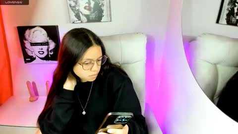 Samantha online show from 9, 4, 2026