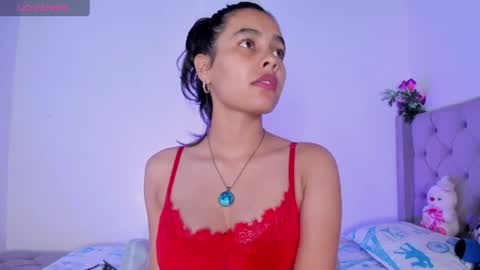 Samara is my name a pleasure delighted that you are here leave your thumb up it is important to me online show from 9, 4, 2026